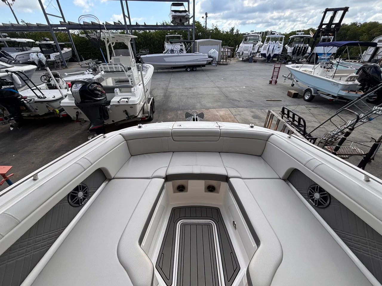 2026 Sea Ray SDX 290 Outboard 29.0 feet, Naples, Florida #17