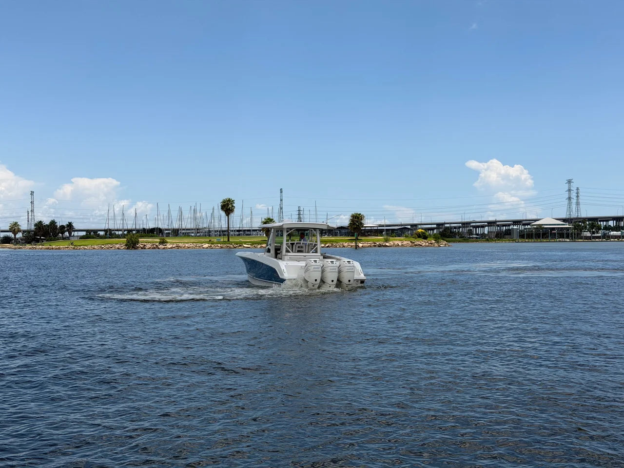 2018 Boston Whaler 380 OUTRAGE 38.0 feet, Seabrook, TX #14