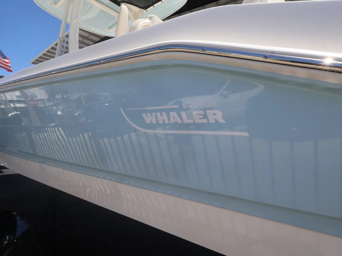2027 Boston Whaler 250 Dauntless 25.0 feet, Naples, Florida #6