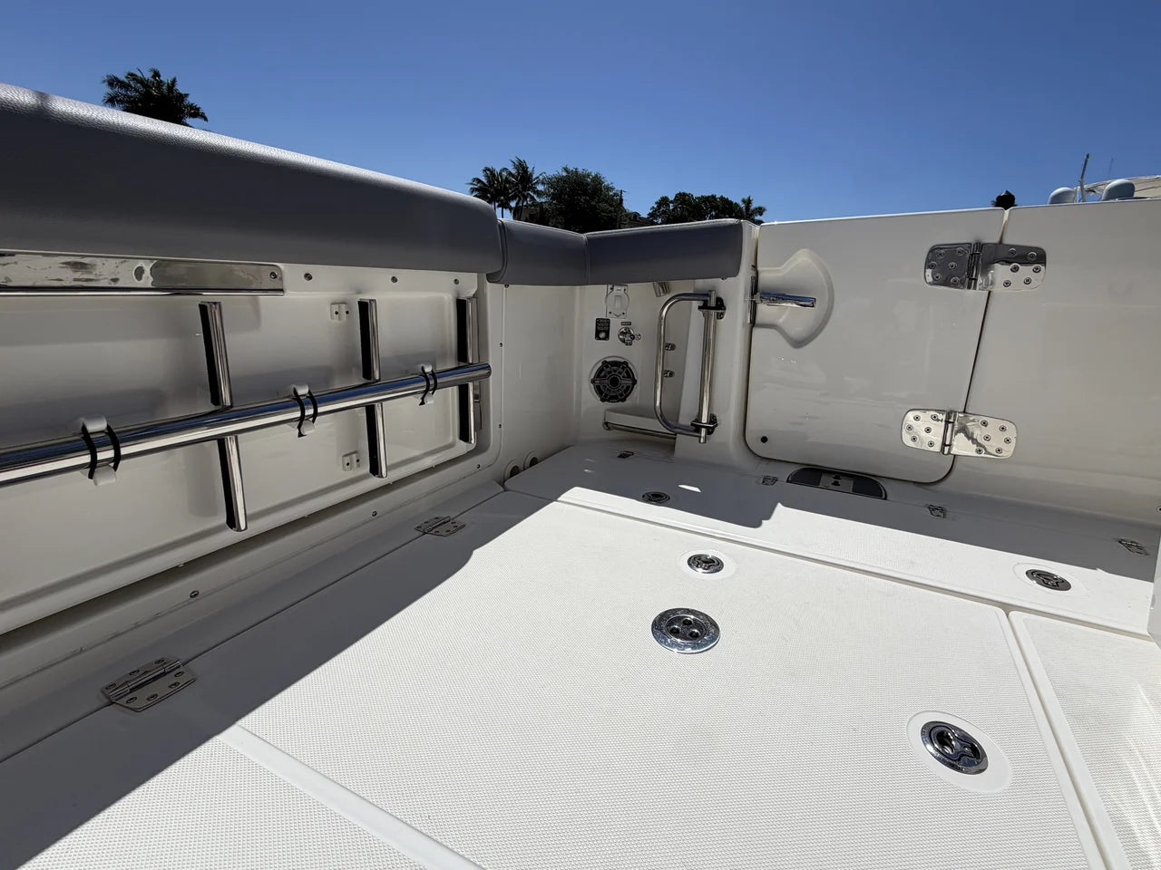 2024 Boston Whaler 350 REALM 35.0 feet, Pompano Beach, Florida #30