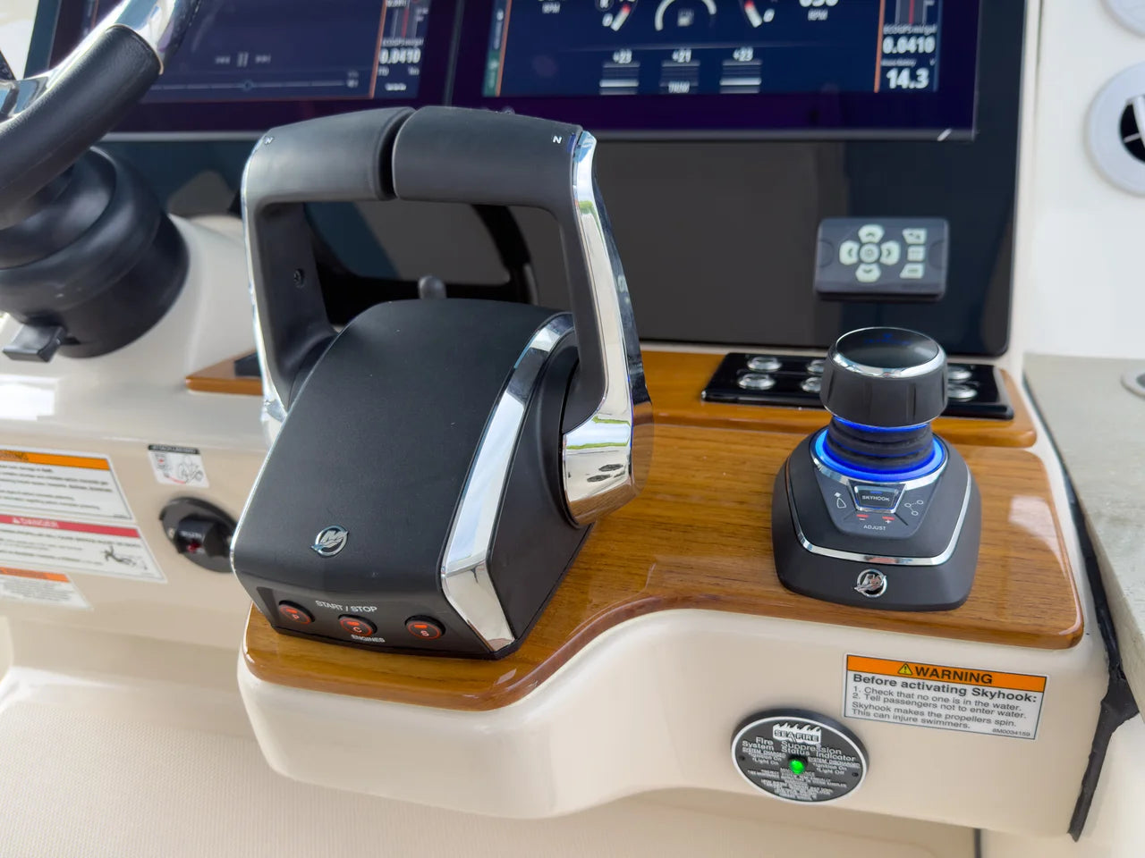 2026 Boston Whaler 350 Realm 35.0 feet, Fort Myers, Florida #15