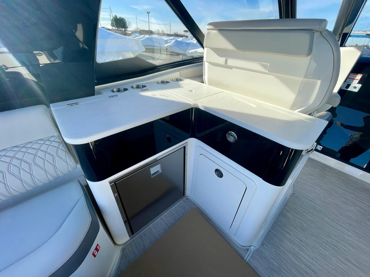 2026 Sea Ray Sundancer 370 Outboard 37.0 feet, Danvers, Massachusetts #4