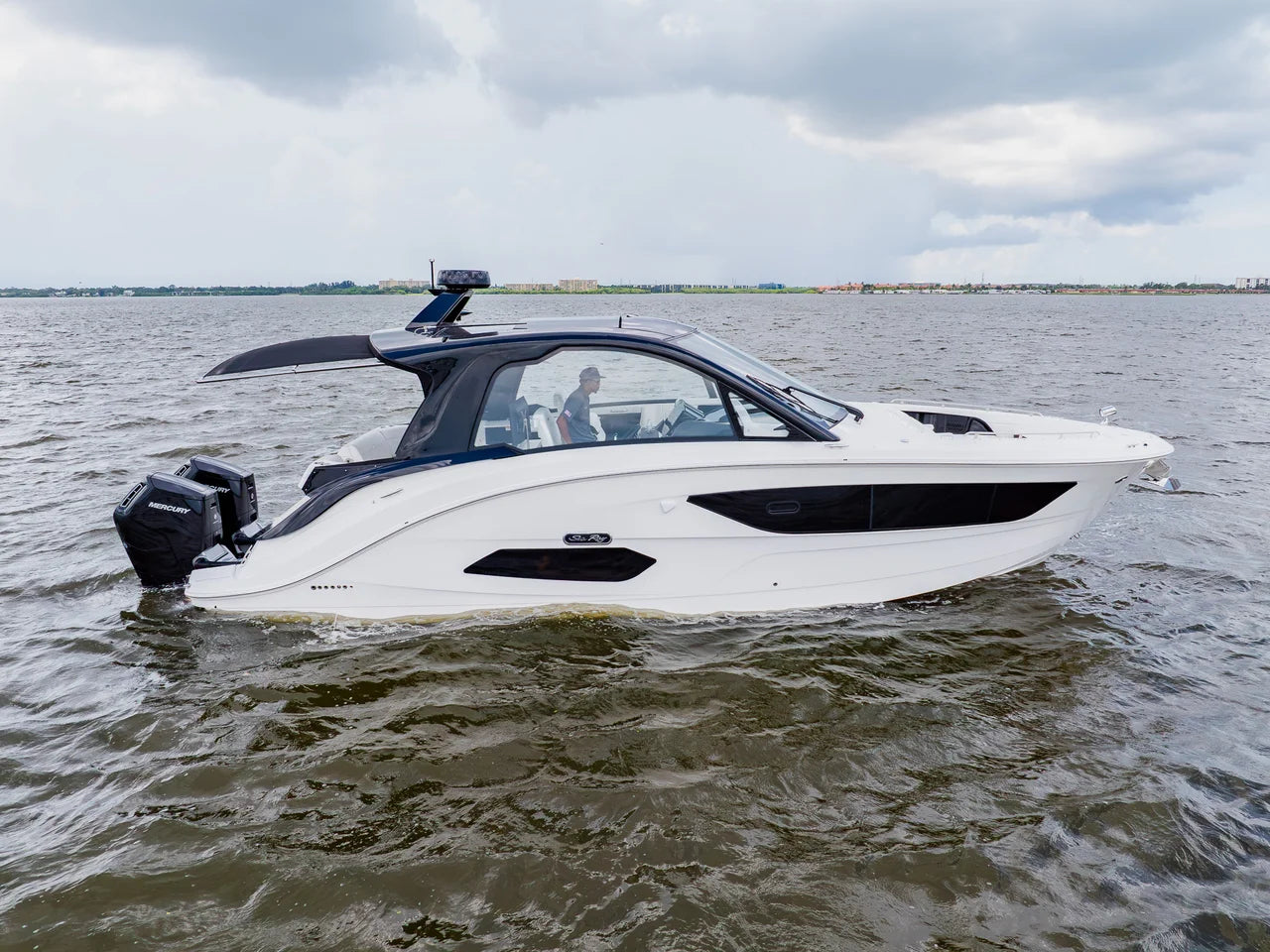 2026 Sea Ray Sundancer 370 Outboard 37.0 feet, Clearwater, Florida #1