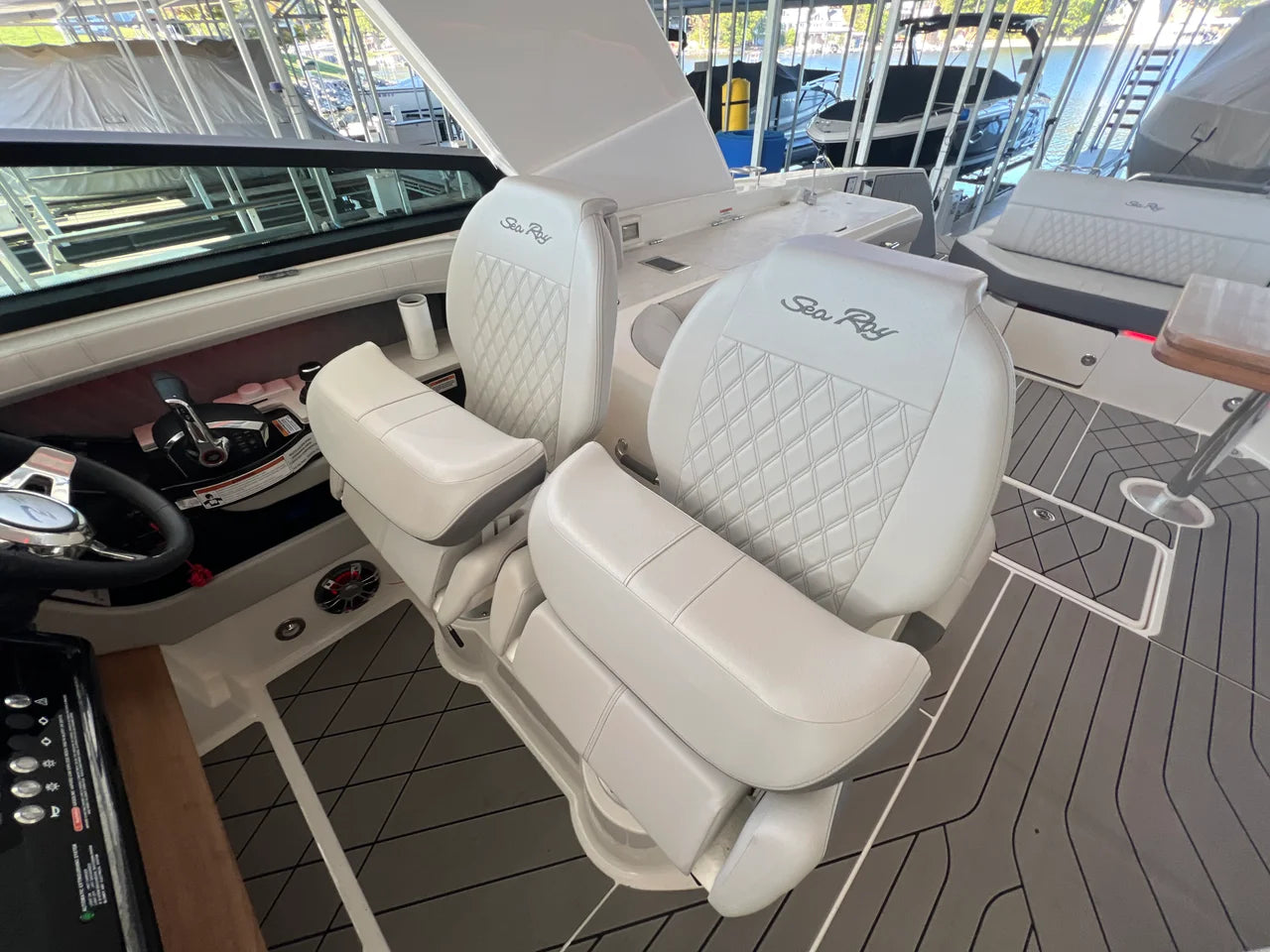 2022 Sea Ray 400 SLX 39.0 feet, Lake Ozark, Missouri #15