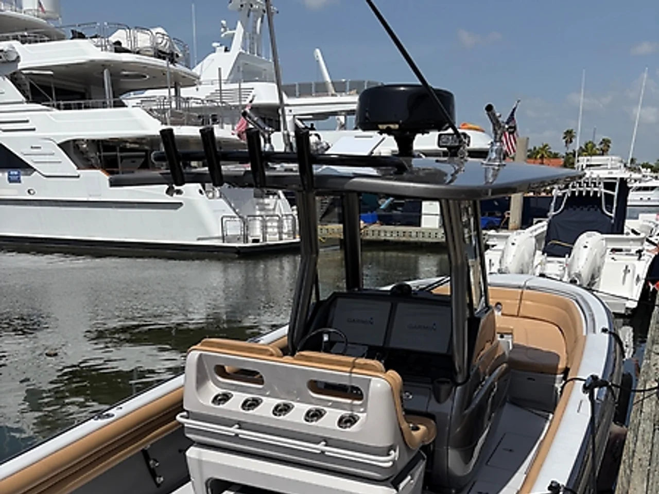 2016 Intrepid 327 CENTER CONSOLE 32.0 feet, Dania Beach, Florida #5