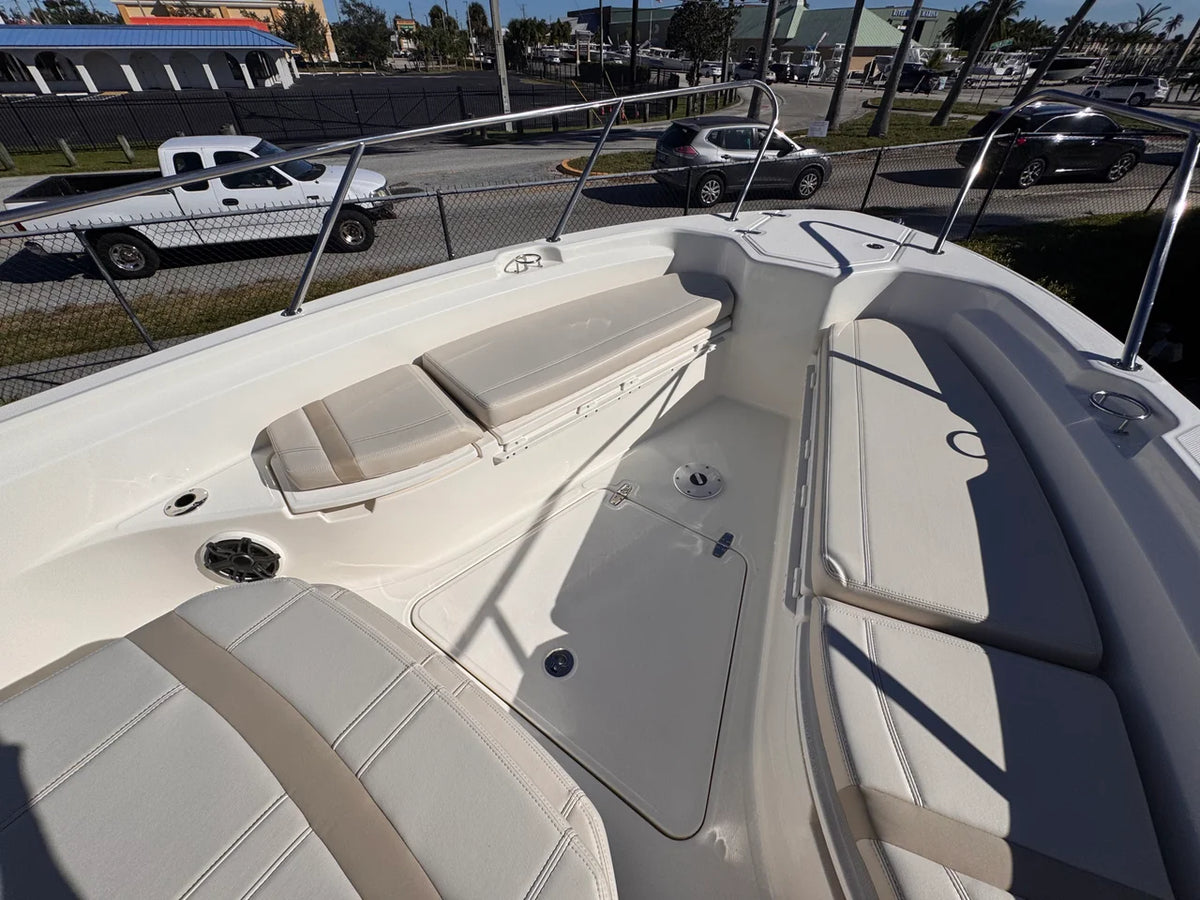 2026 Boston Whaler 280 Dauntless 28.0 feet, Stuart, Florida #26