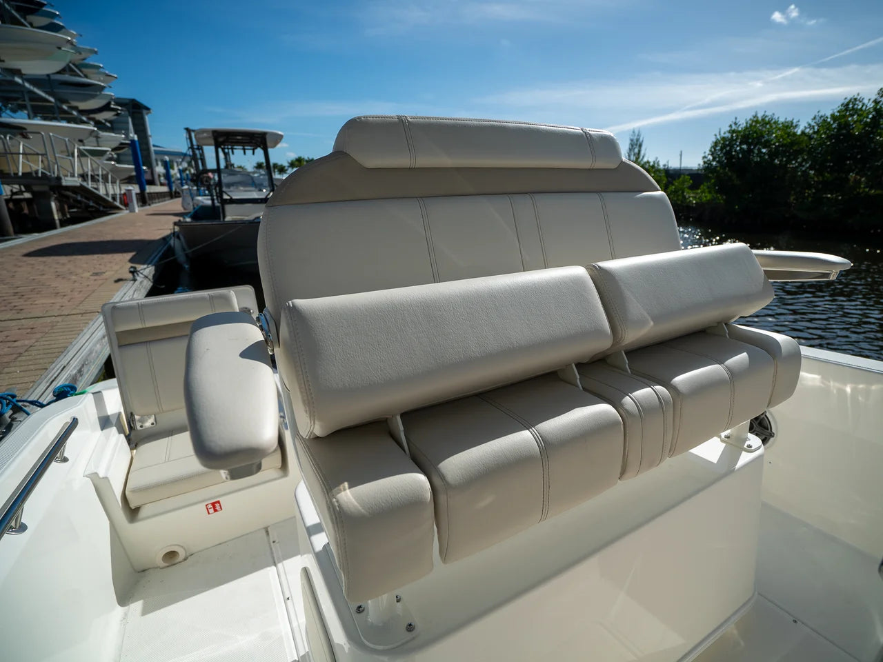 2026 Boston Whaler 220 Dauntless 22.0 feet, Fort Myers, FL #9