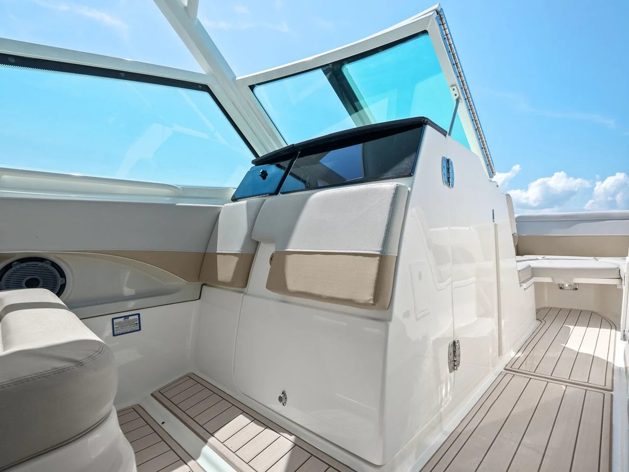 2022 Boston Whaler 280 VANTAGE 28.0 feet, St Petersburg, FL #37