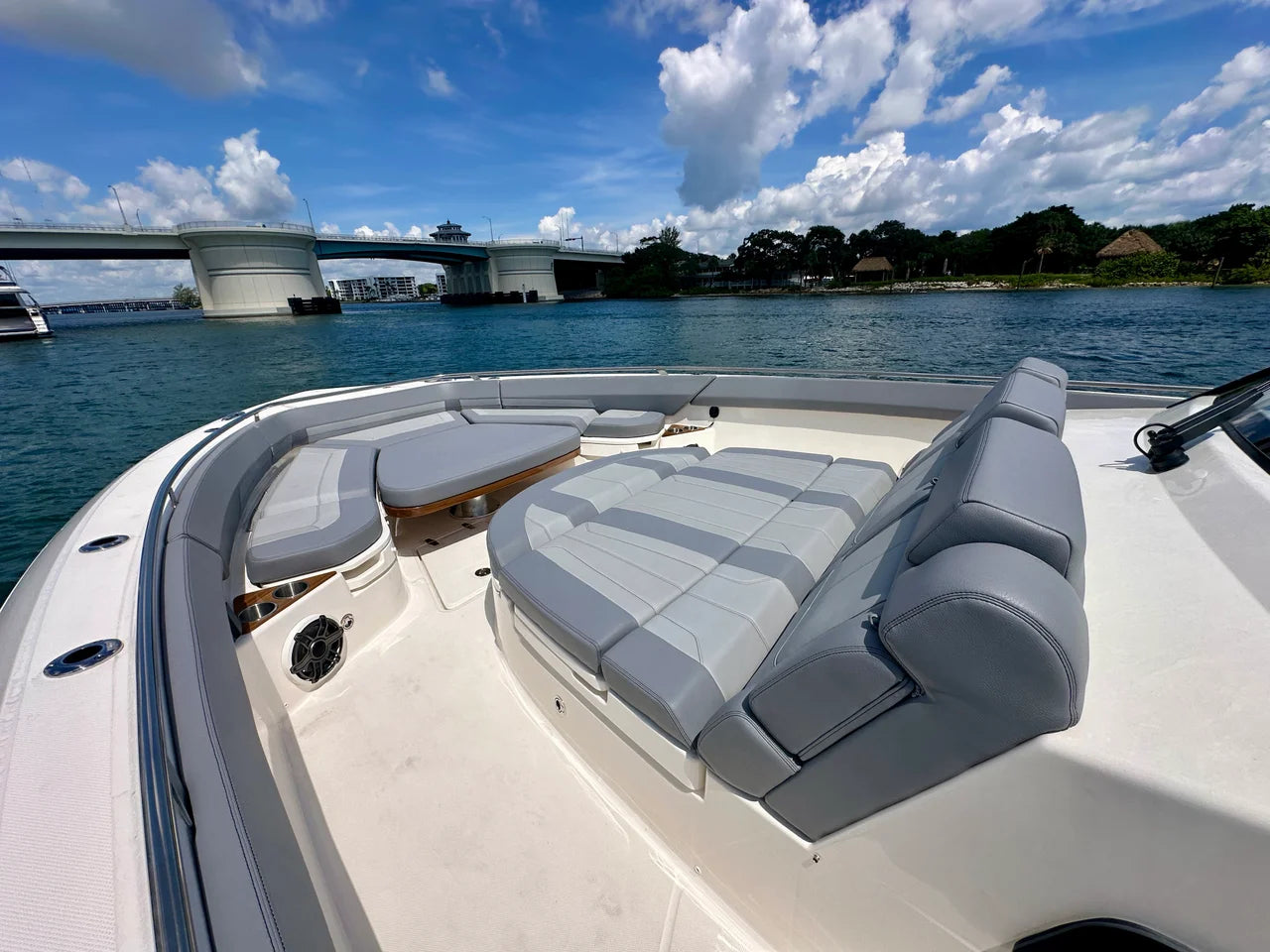 2026 Boston Whaler 420 Outrage 42.0 feet, Jupiter, Florida #22
