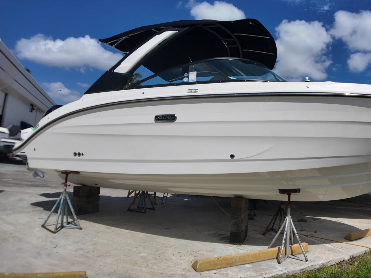2027 Sea Ray SDX 250 Outboard 25.0 feet, Pompano Beach, Florida #3