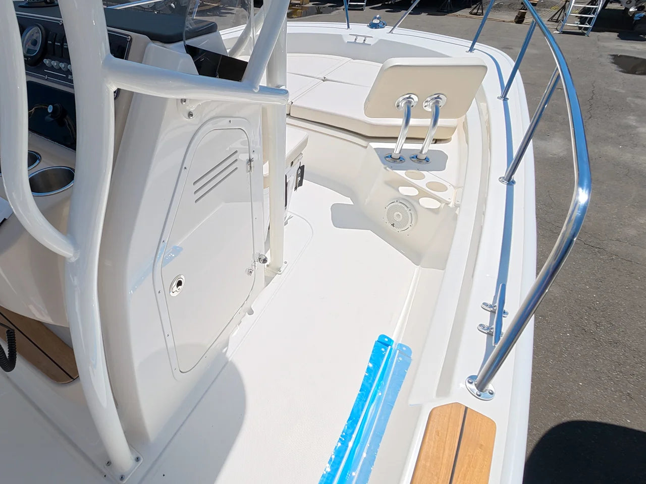 2026 Boston Whaler 210 Montauk 21.0 feet, New York, New York #18