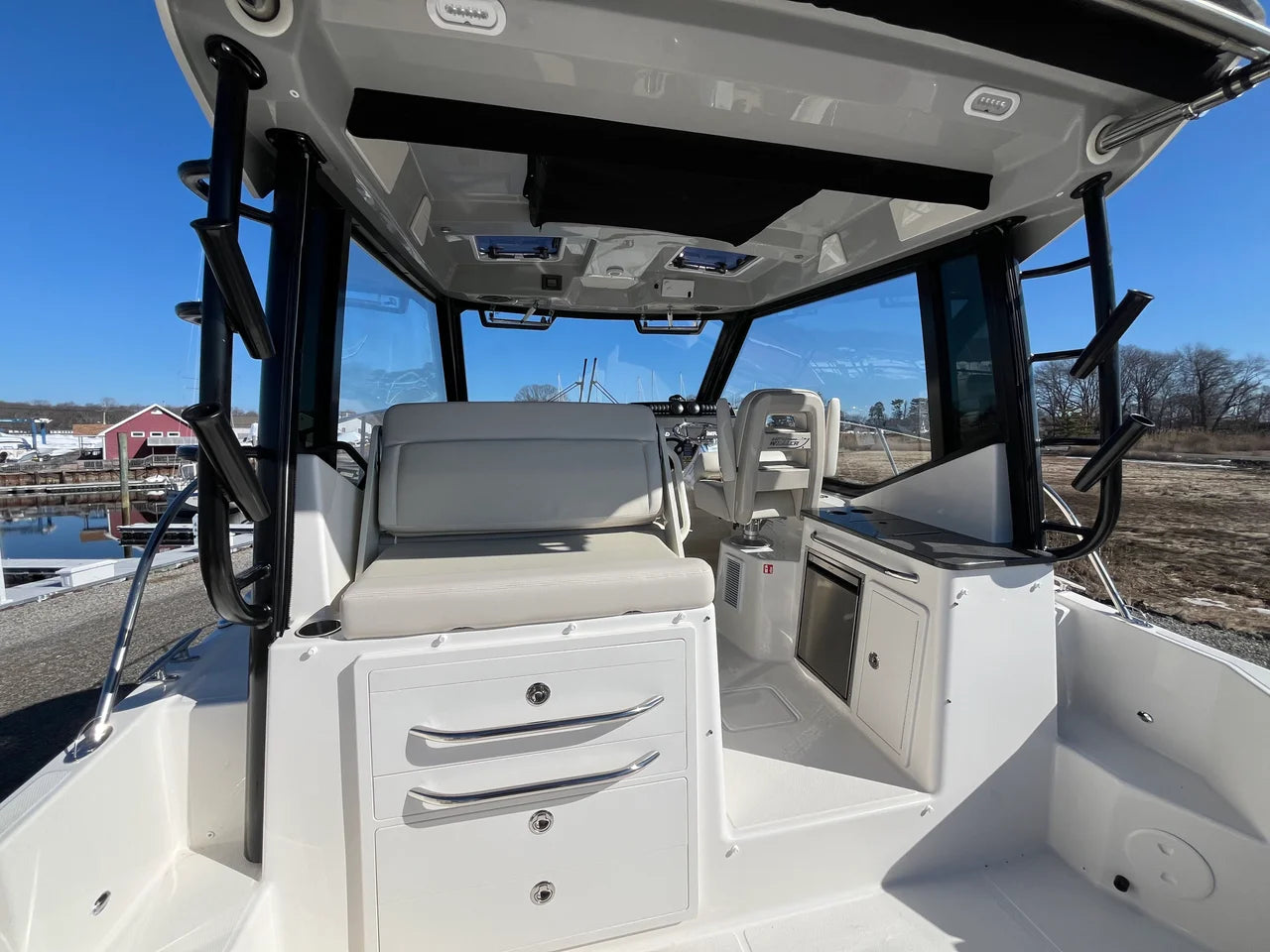 2026 Boston Whaler 325 Conquest 32.0 feet, Westbrook, Connecticut #27