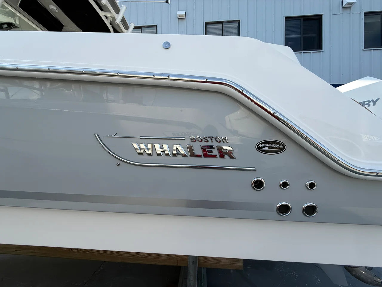 2027 Boston Whaler 250 Outrage 25.0 feet, Sarasota, FL #8