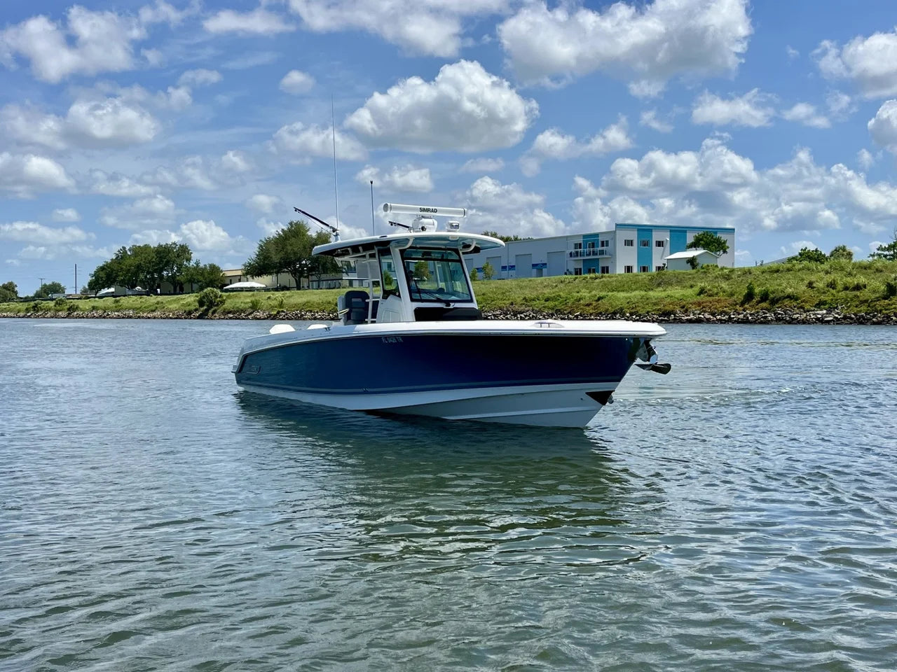 2023 Boston Whaler 330 OUTRAGE 33.0 feet, Venice, Florida #12