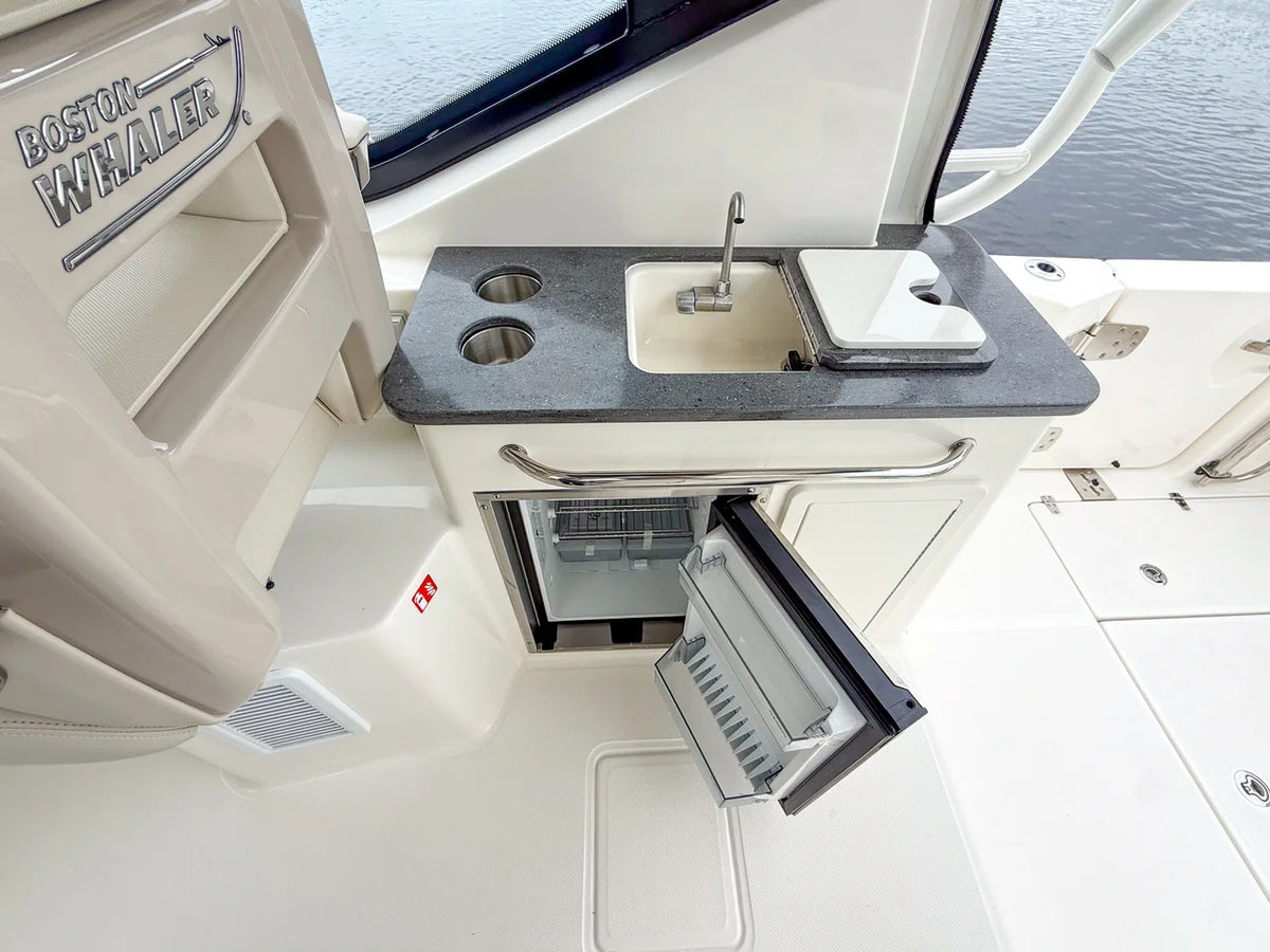 2027 Boston Whaler 325 Conquest 32.0 feet, Fort Myers, FL #13