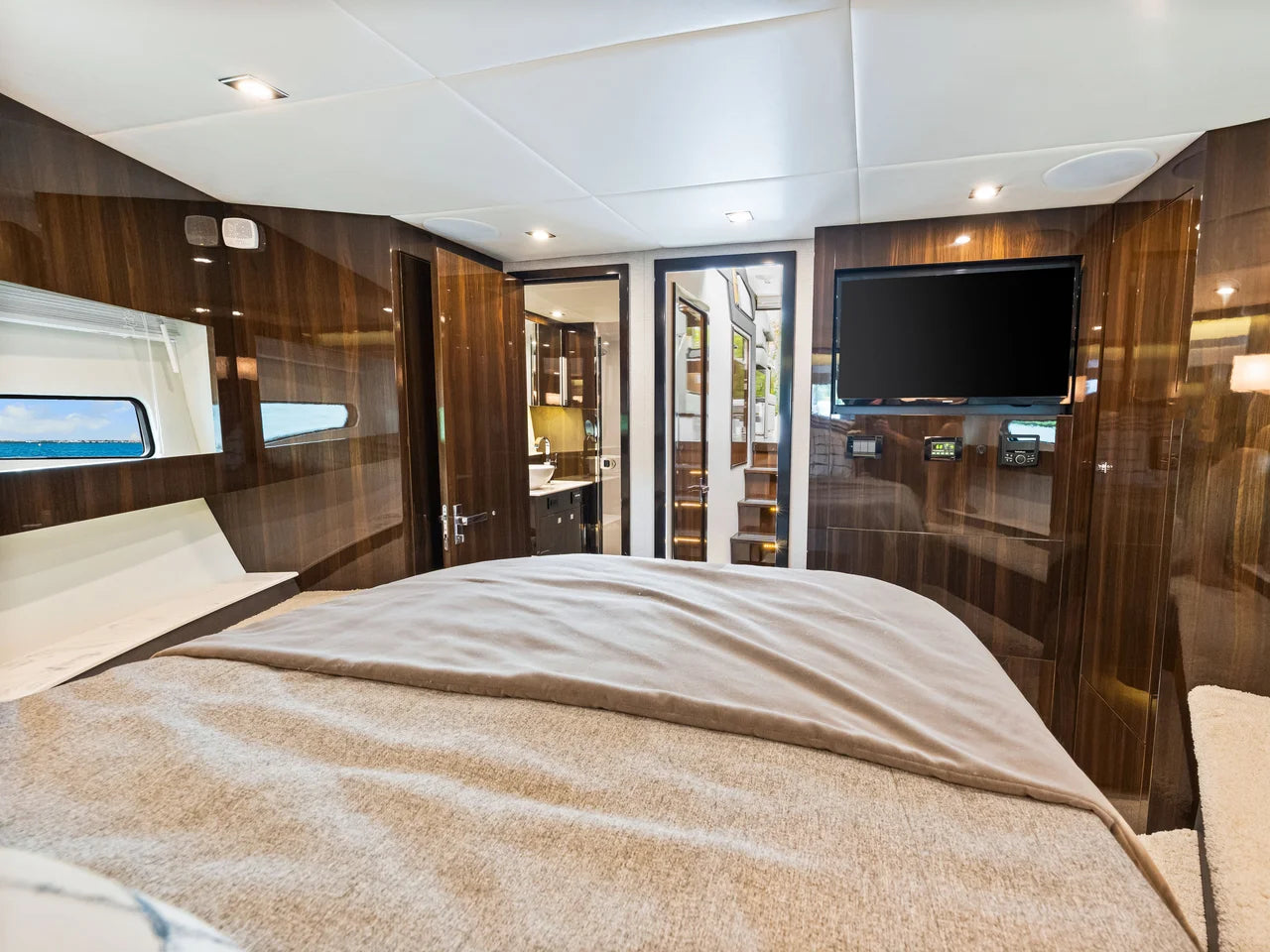 2022 Cruisers Yachts 46 Cantius 46.0 feet, Clearwater, Florida #72