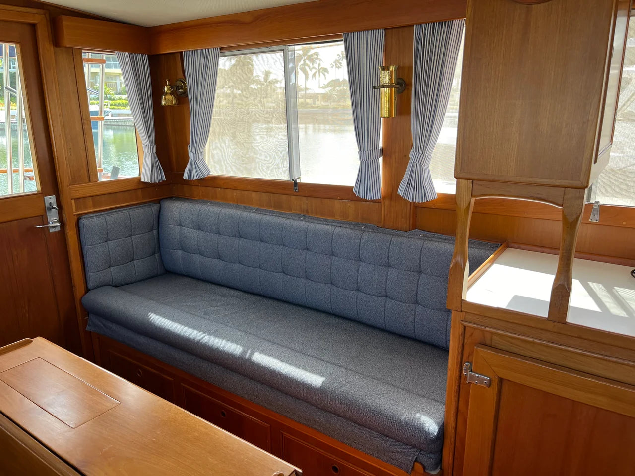 1990 Grand Banks 32 SEDAN 31.0 feet, Key Largo, Florida #9