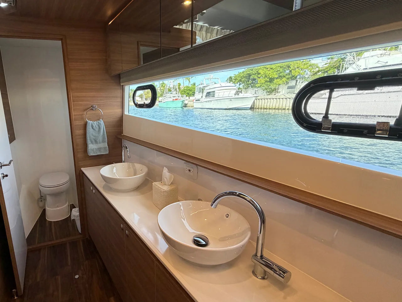 2025 Aquila 54 ENCLOSED BRIDGE 54.0 feet, Pensacola, Florida #113