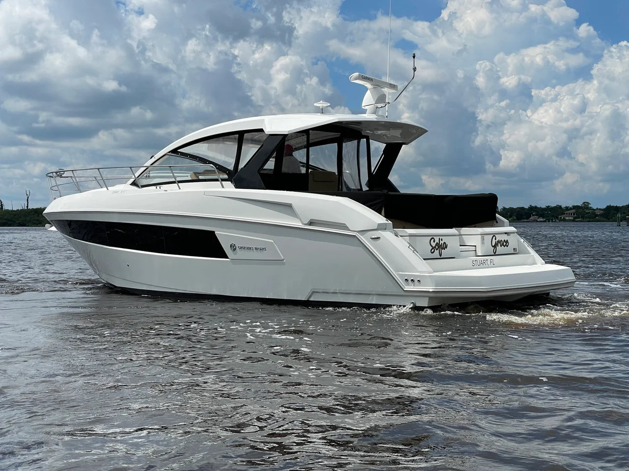 2016 Cruisers Yachts 390 EXPRESS COUPE 39.0 feet, Stuart, FL #47