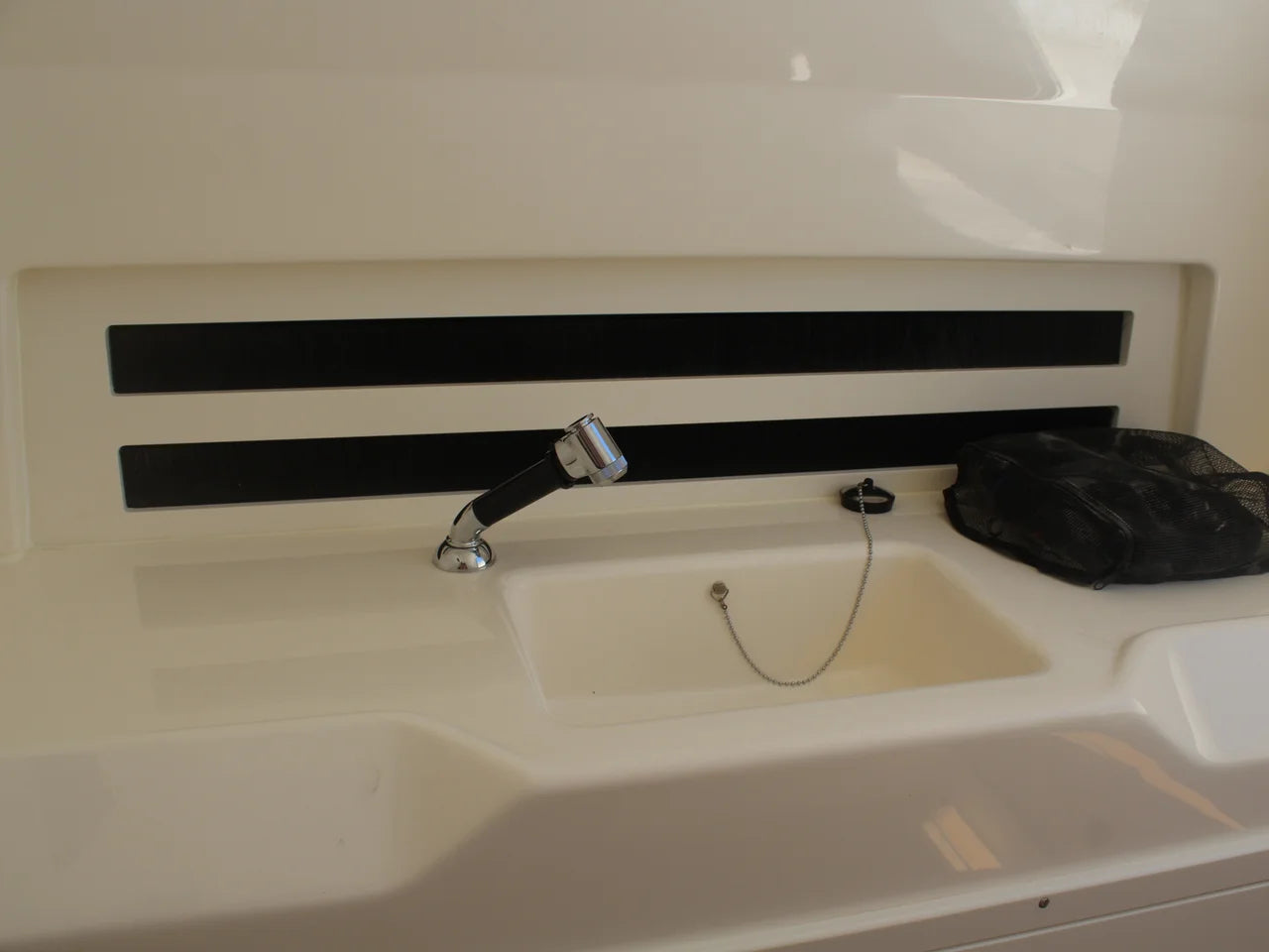 2026 Boston Whaler 330 Outrage 33.0 feet, Wrightsville Beach, North Carolina #28