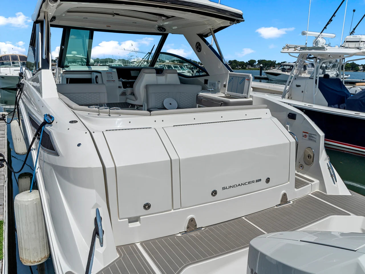 2027 Sea Ray Sundancer 320 Outboard 32.0 feet, Quincy, MA #7