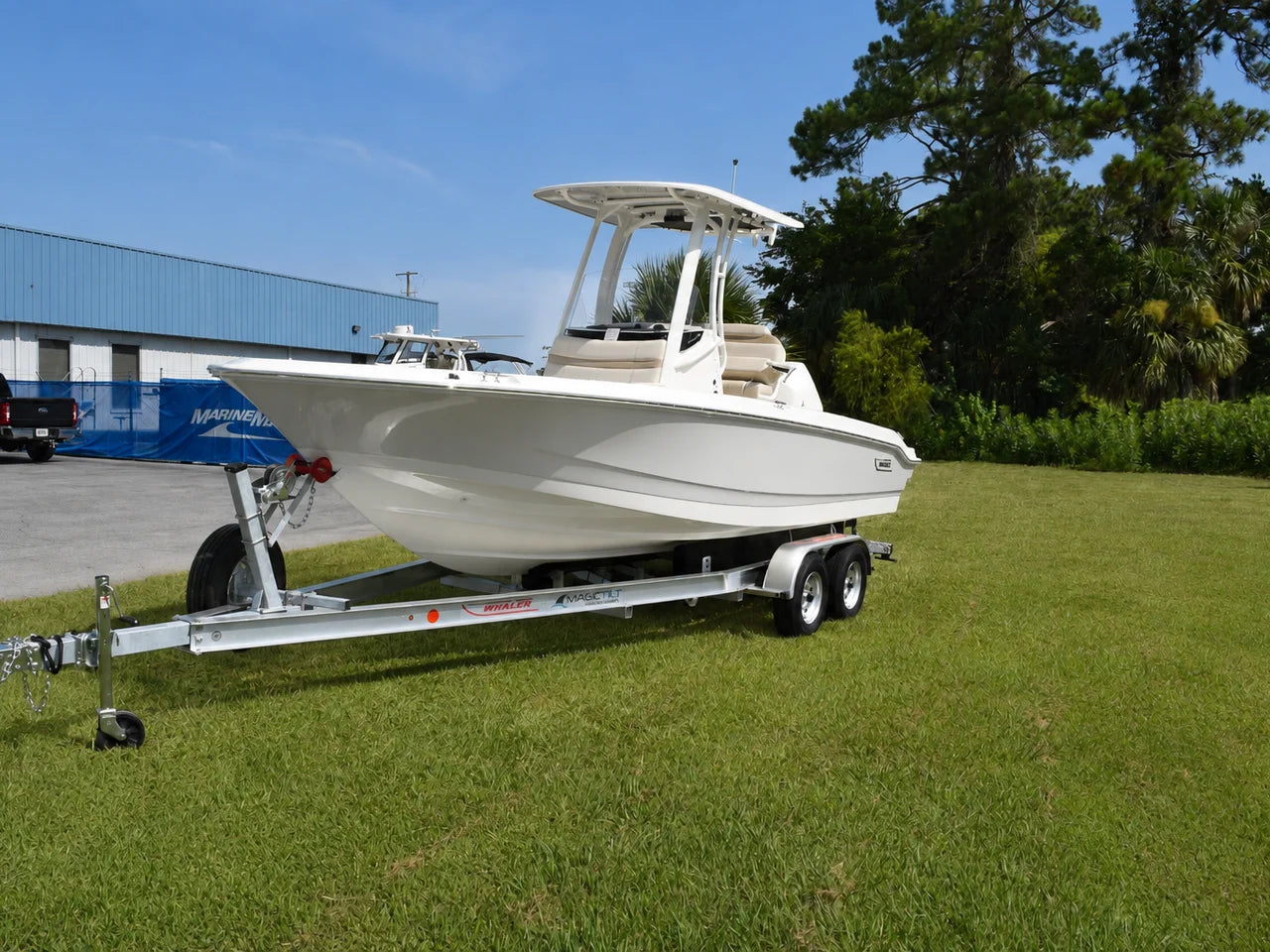 2027 Boston Whaler 220 Dauntless 22.0 feet, Thunderbolt, GA #21