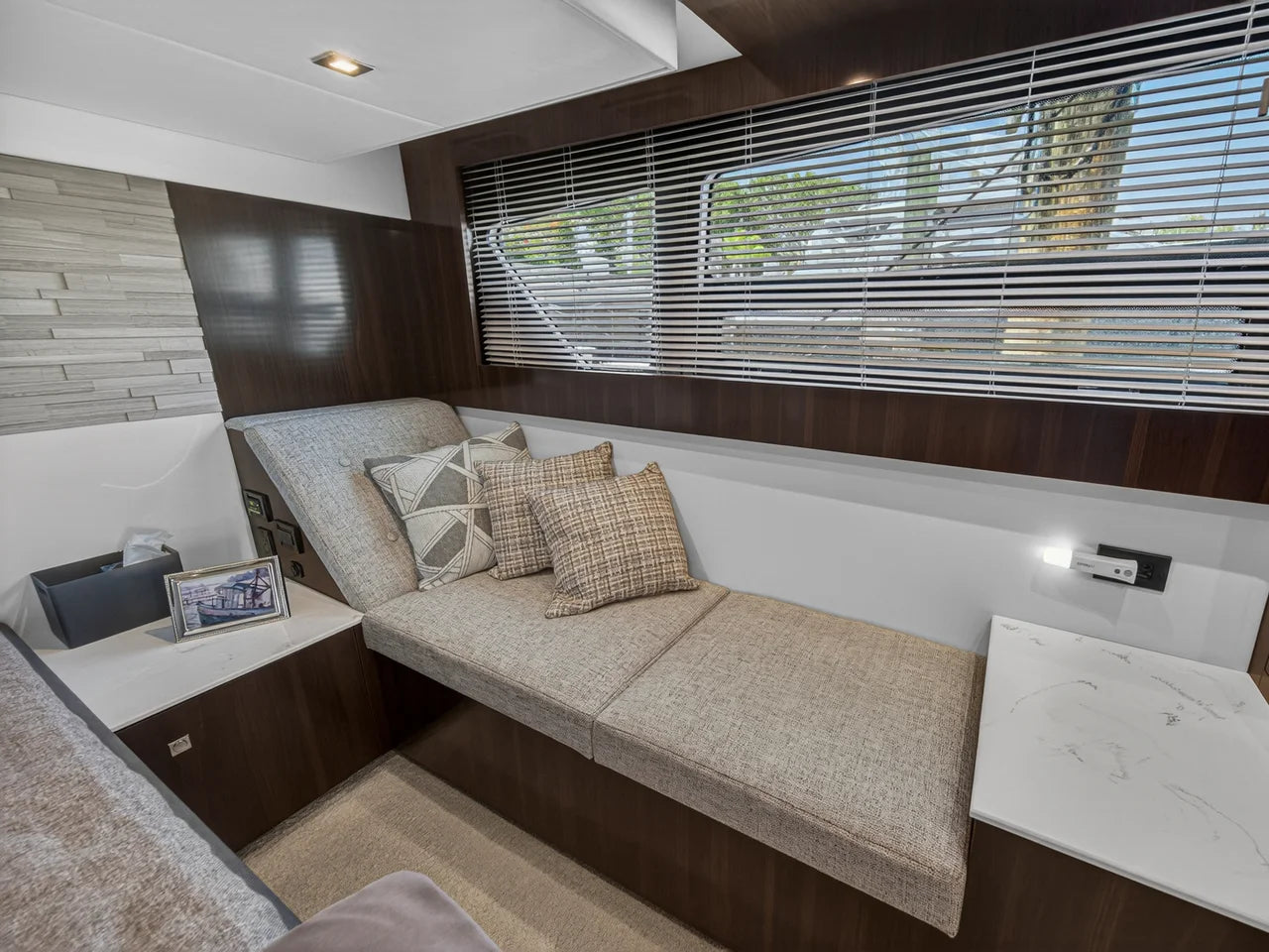2023 Cruisers Yachts 50 CANTIUS 50.0 feet, Palm Beach, FL #89