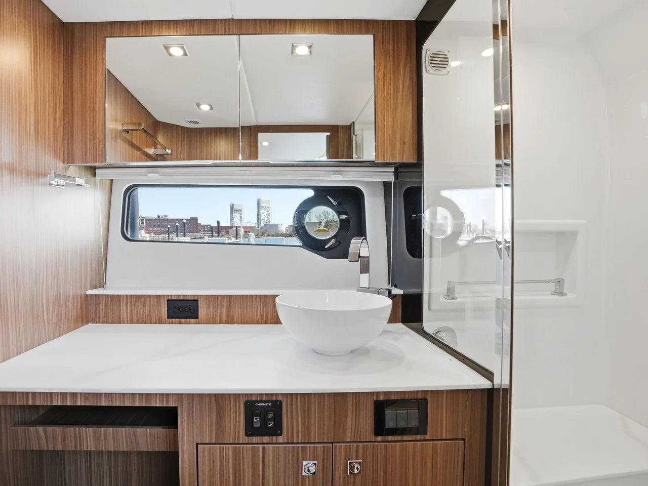 2026 Cruisers Yachts 50GLS OB 50.0 feet, Quincy, MA #42