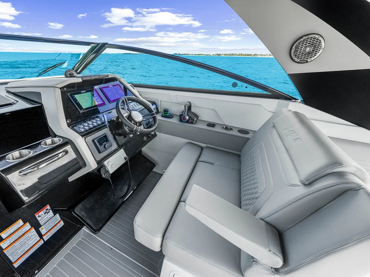 2027 Cruisers Yachts 34 GLS Outboard 34.0 feet, Venice, Florida #32