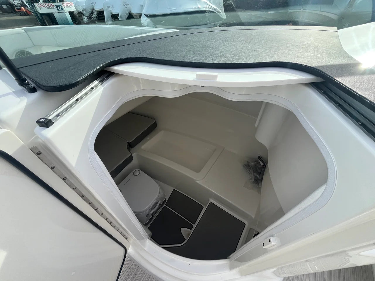 2026 Sea Ray SDX 230 Outboard 23.0 feet, Norwalk, Connecticut #11