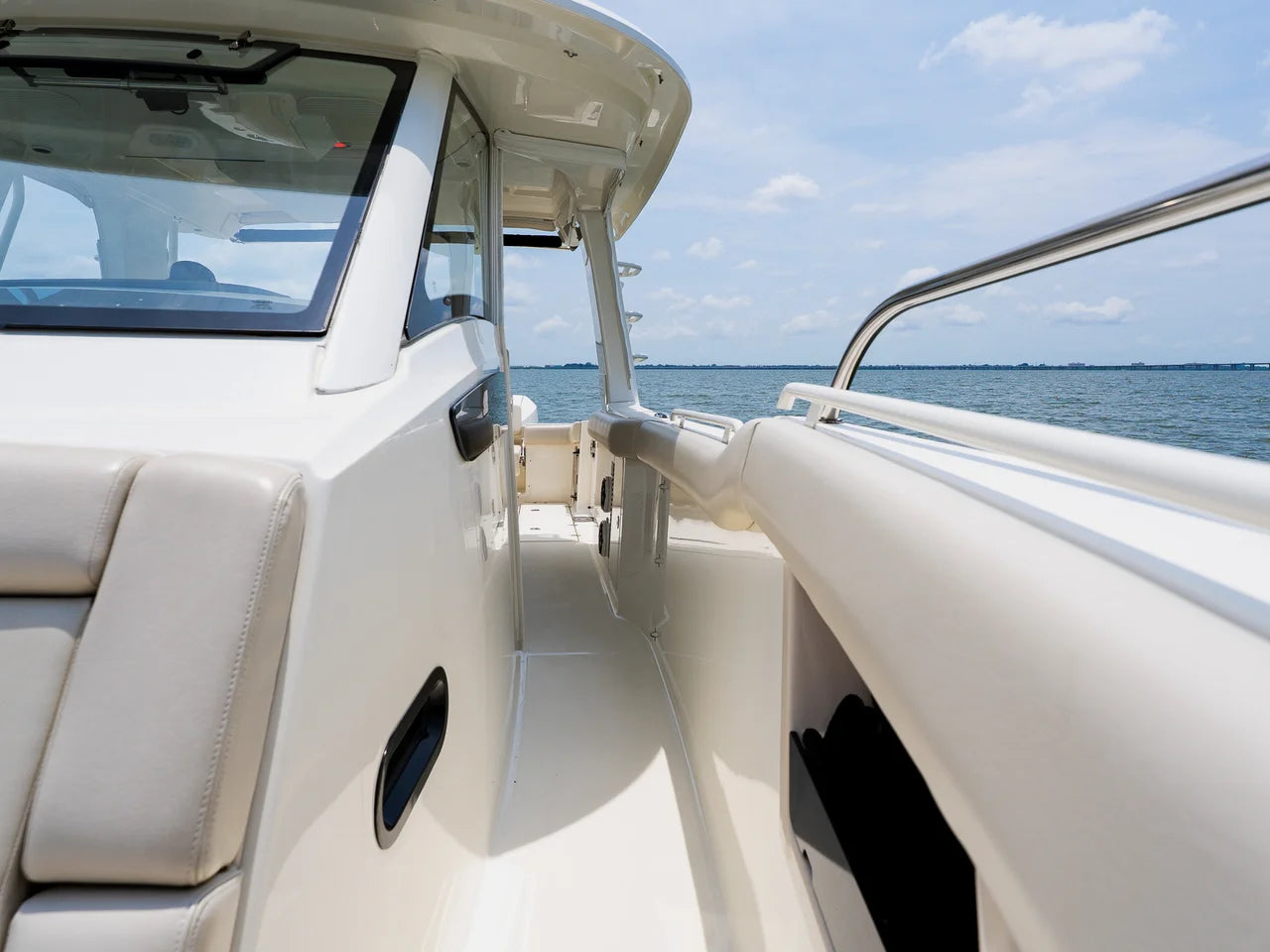 2023 Boston Whaler 350 Realm 35.0 feet, Clearwater, Florida #43