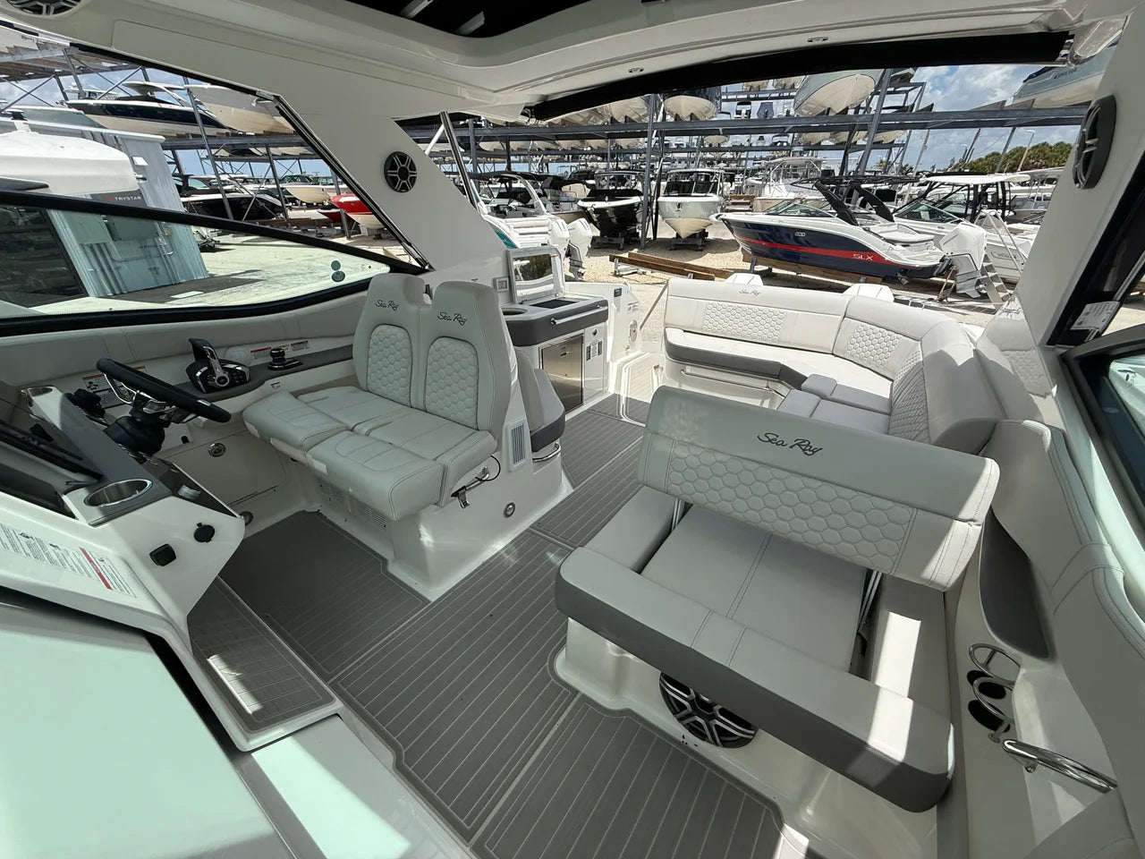 2026 Sea Ray Sundancer 320 Outboard 32.0 feet, Sarasota, Florida #24