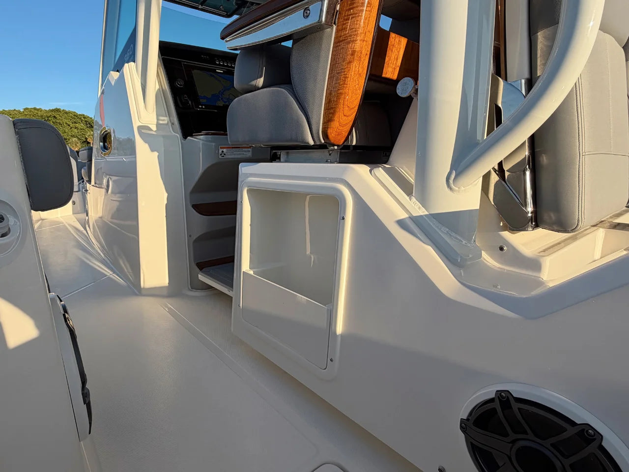 2026 Boston Whaler 360 Outrage 36.0 feet, Pompano Beach, Florida #29