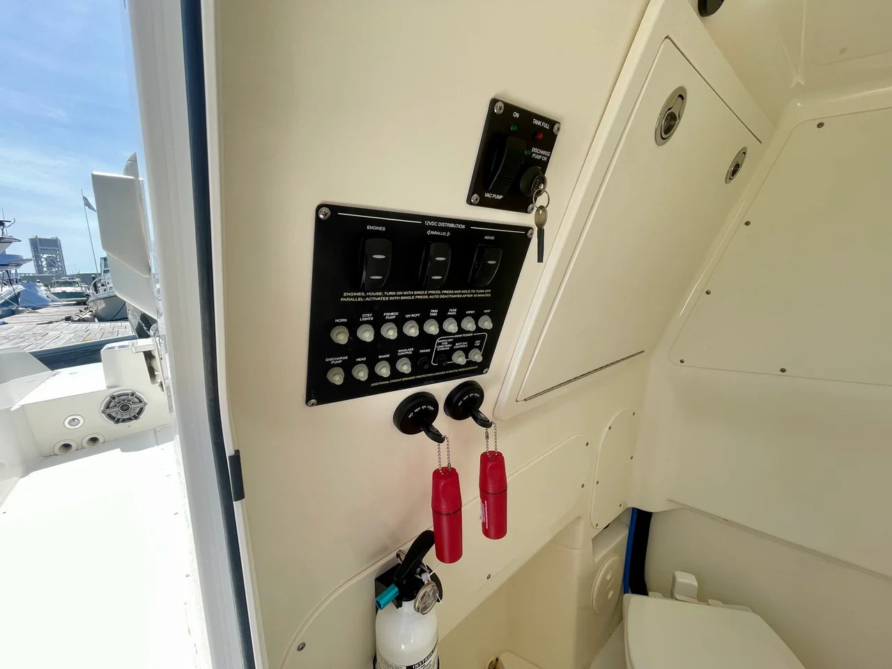 2023 Boston Whaler 280 DAUNTLESS 28.0 feet, Quincy, MA #18