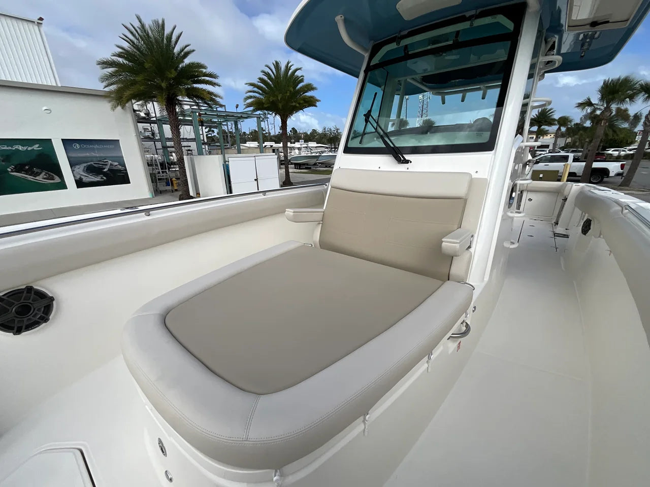 2026 Boston Whaler 330 Outrage 33.0 feet, Jacksonville Beach, Florida #28