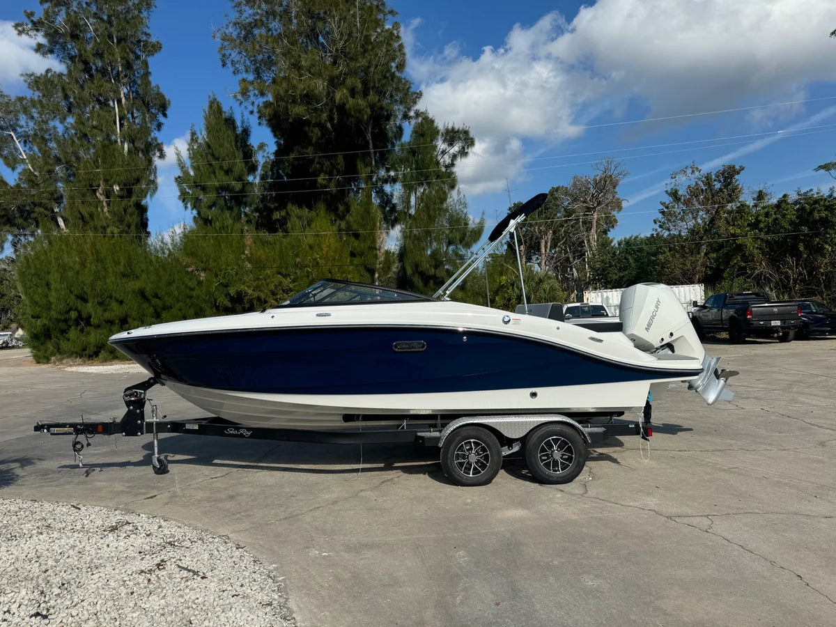 2026 Sea Ray SPX 210 Outboard 21.0 feet, Cocoa, Florida #2