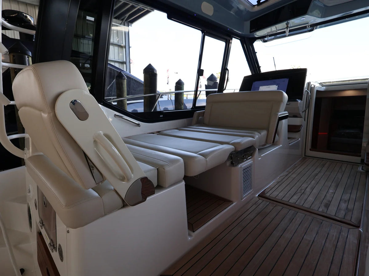 2026 Boston Whaler 405 Conquest 40.0 feet, Naples, Florida #43