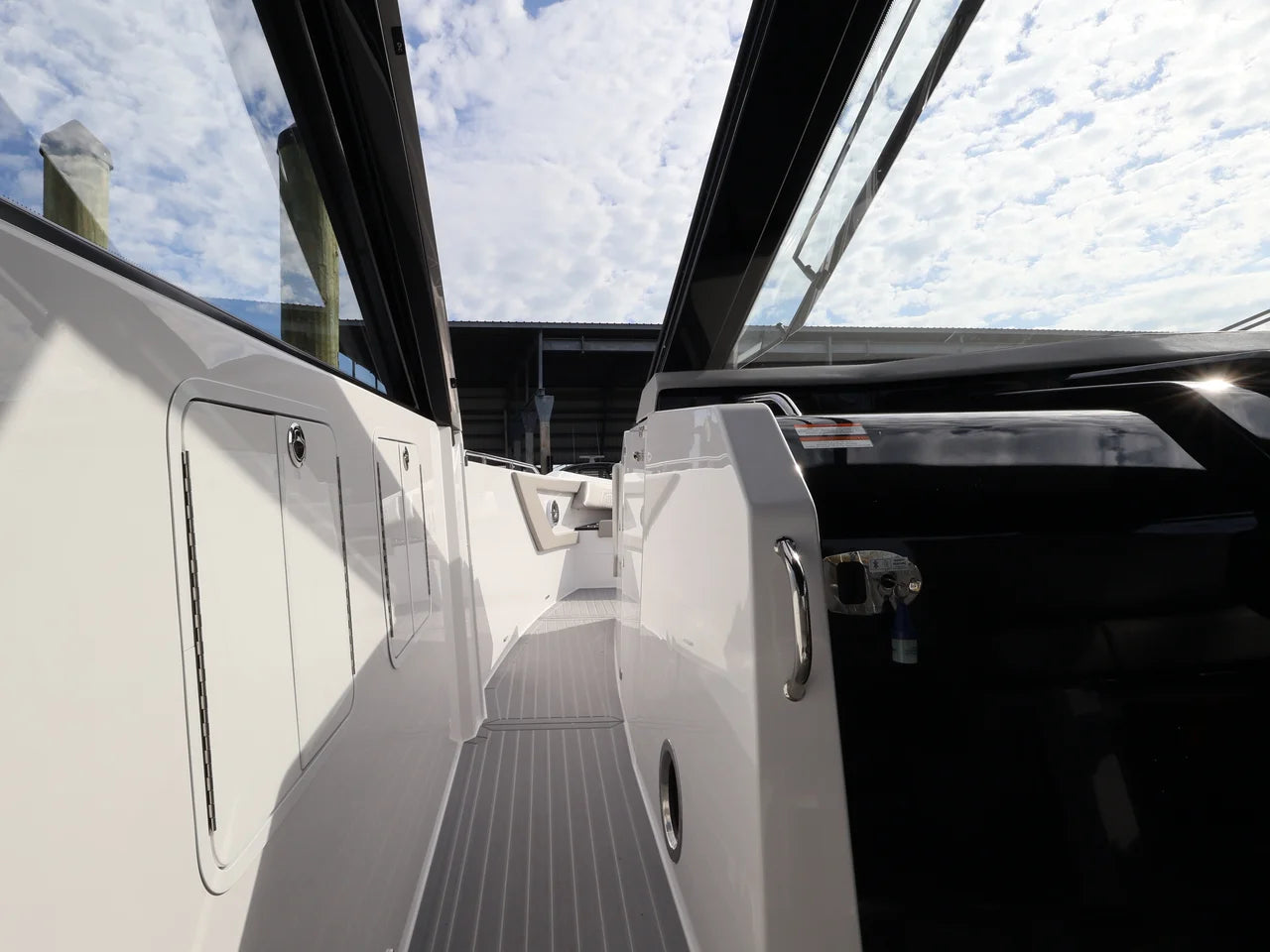 2026 Cruisers Yachts 42 GLS Outboard 42.0 feet, Naples, Florida #41