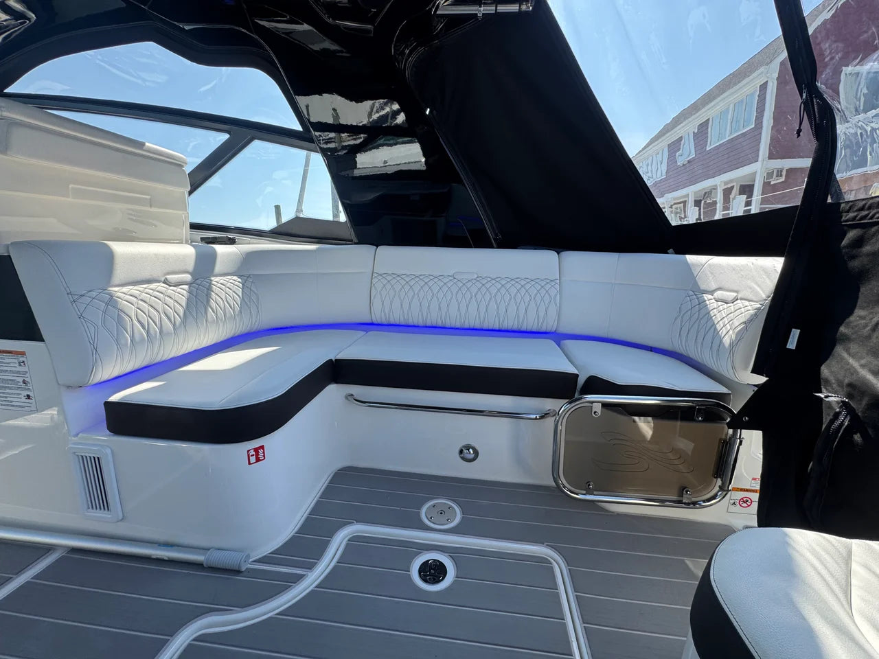 2025 Sea Ray 370 SUNDANCER OB 39.0 feet, Clearwater, Florida #14