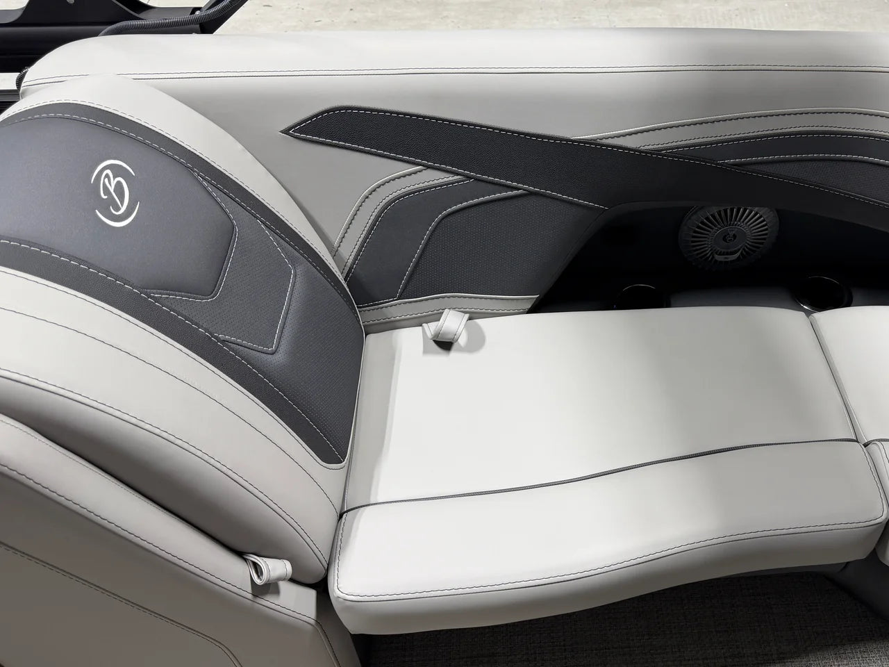 2027 Barletta CABRIO22QC 22.0 feet, Crosslake, Minnesota #59