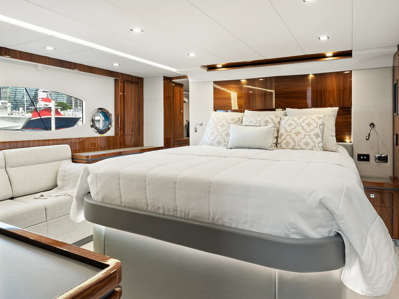 2024 Riviera 6000 SPORT YACHT 63.0 feet, Coconut Grove23, FL #103