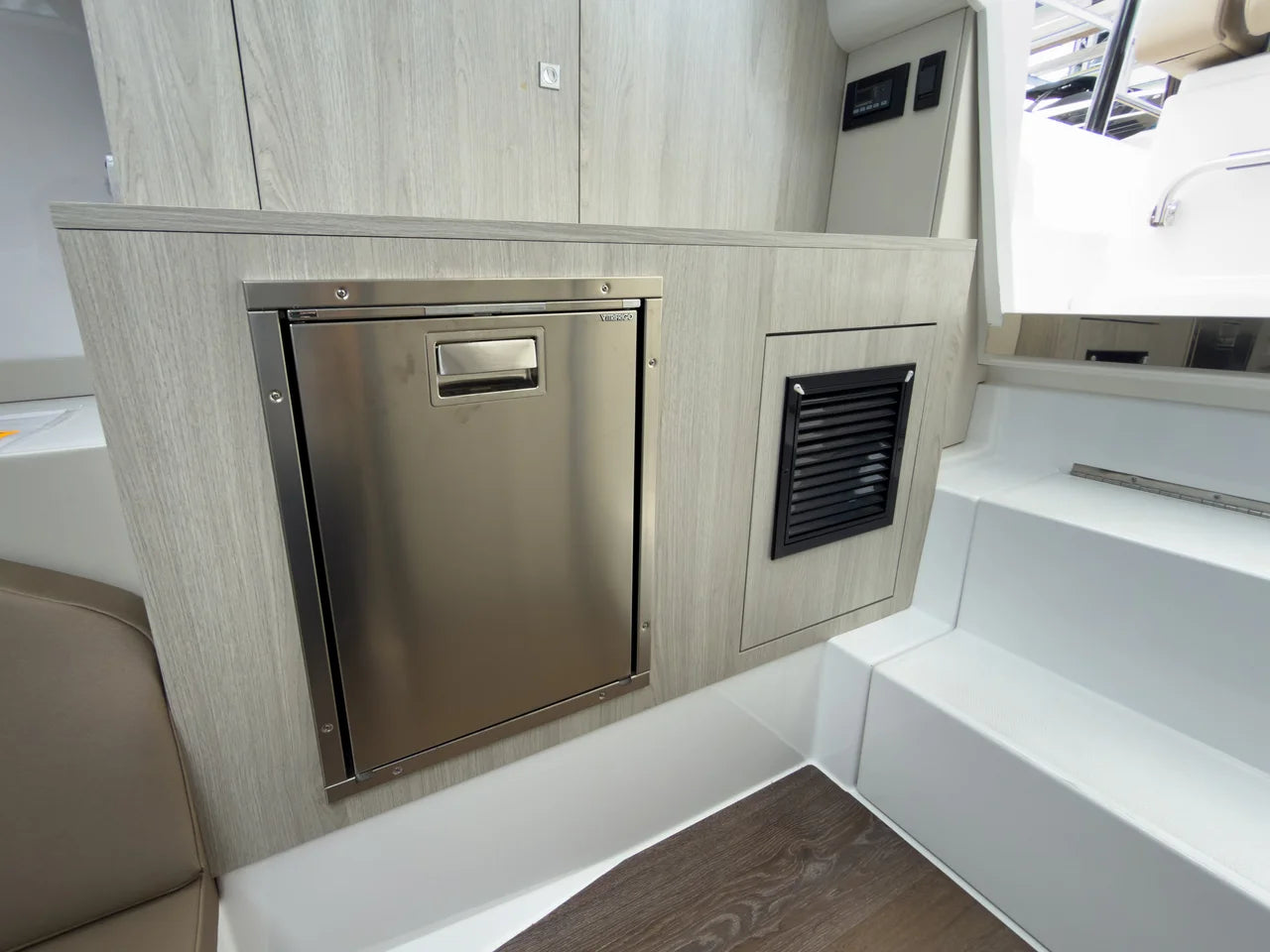 2026 Cruisers Yachts 38 VTR 38.0 feet, Fort Myers, Florida #20