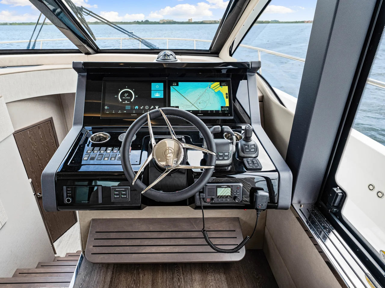 2026 Cruisers Yachts 50 FLY 50.0 feet, Clearwater, Florida #59