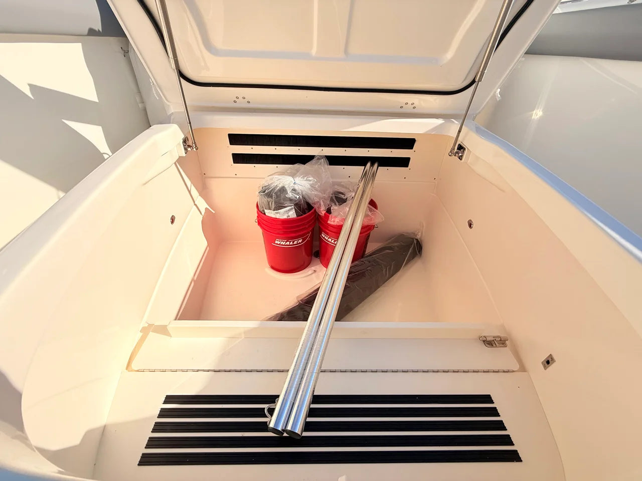 2026 Boston Whaler 330 Outrage 33.0 feet, St Petersburg, FL #27