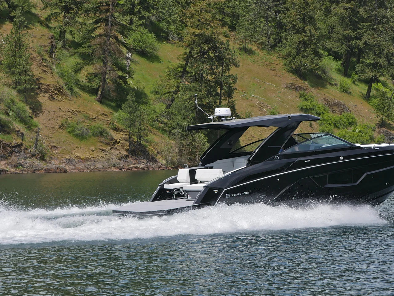 2026 Cruisers Yachts 34 GLS 34.0 feet, Inuvik, Northwest Territories #3