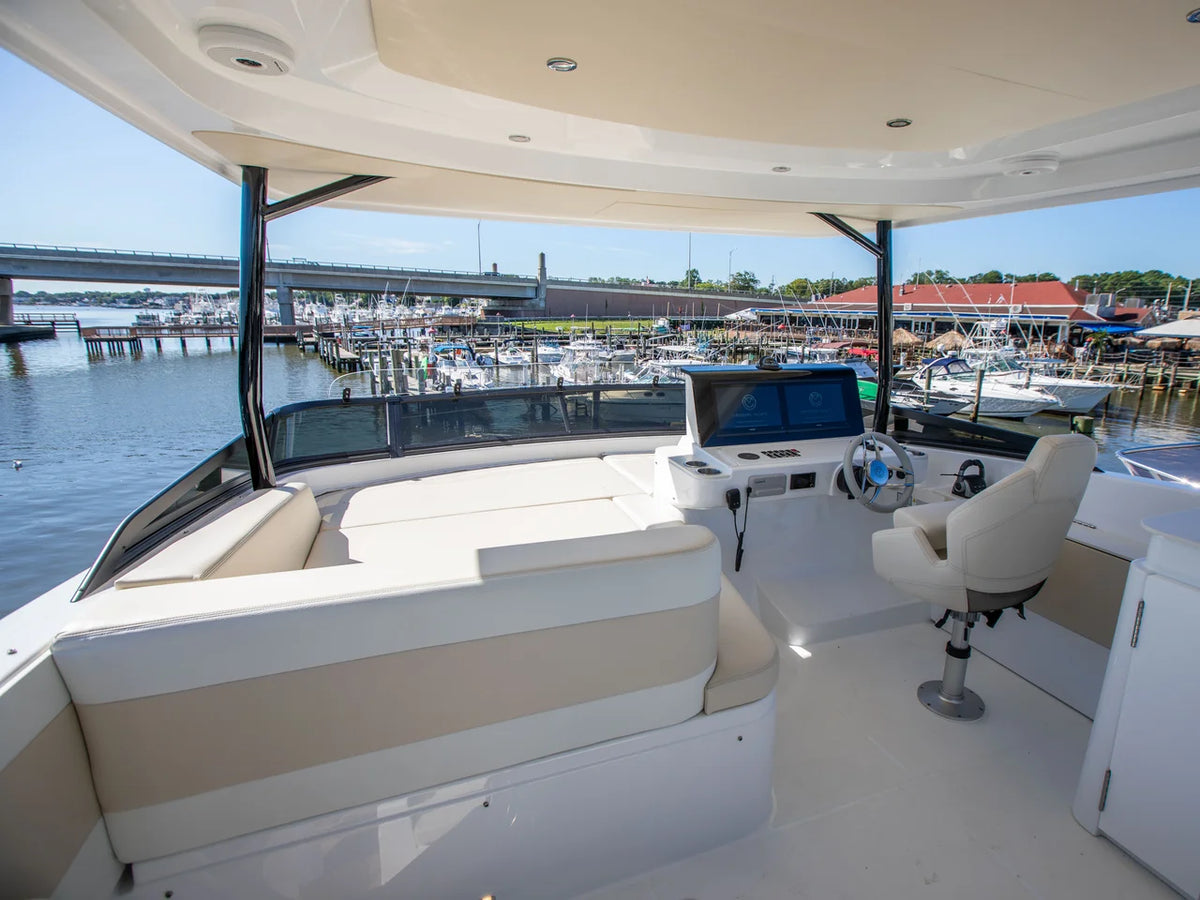2027 Cruisers Yachts 50 FLY 50.0 feet, Brick Township, New Jersey #5