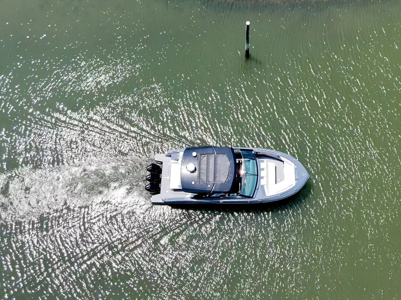 2024 Cruisers Yachts 38 GLS-OB SB 38.0 feet, Clearwater, Florida #7