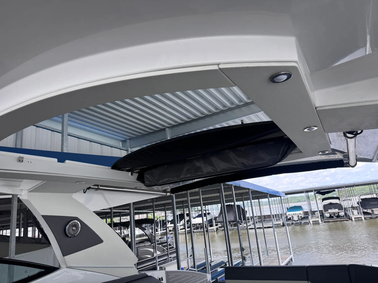 2023 Cruisers Yachts 38 GLS 38.0 feet, Lake Ozark, MO #20