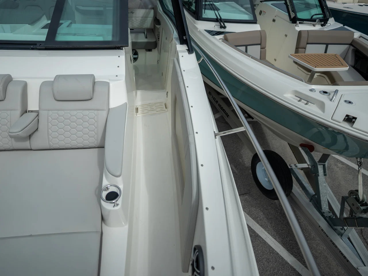 2026 Sea Ray Sundancer 320 Outboard 32.0 feet, Panama City, FL #13