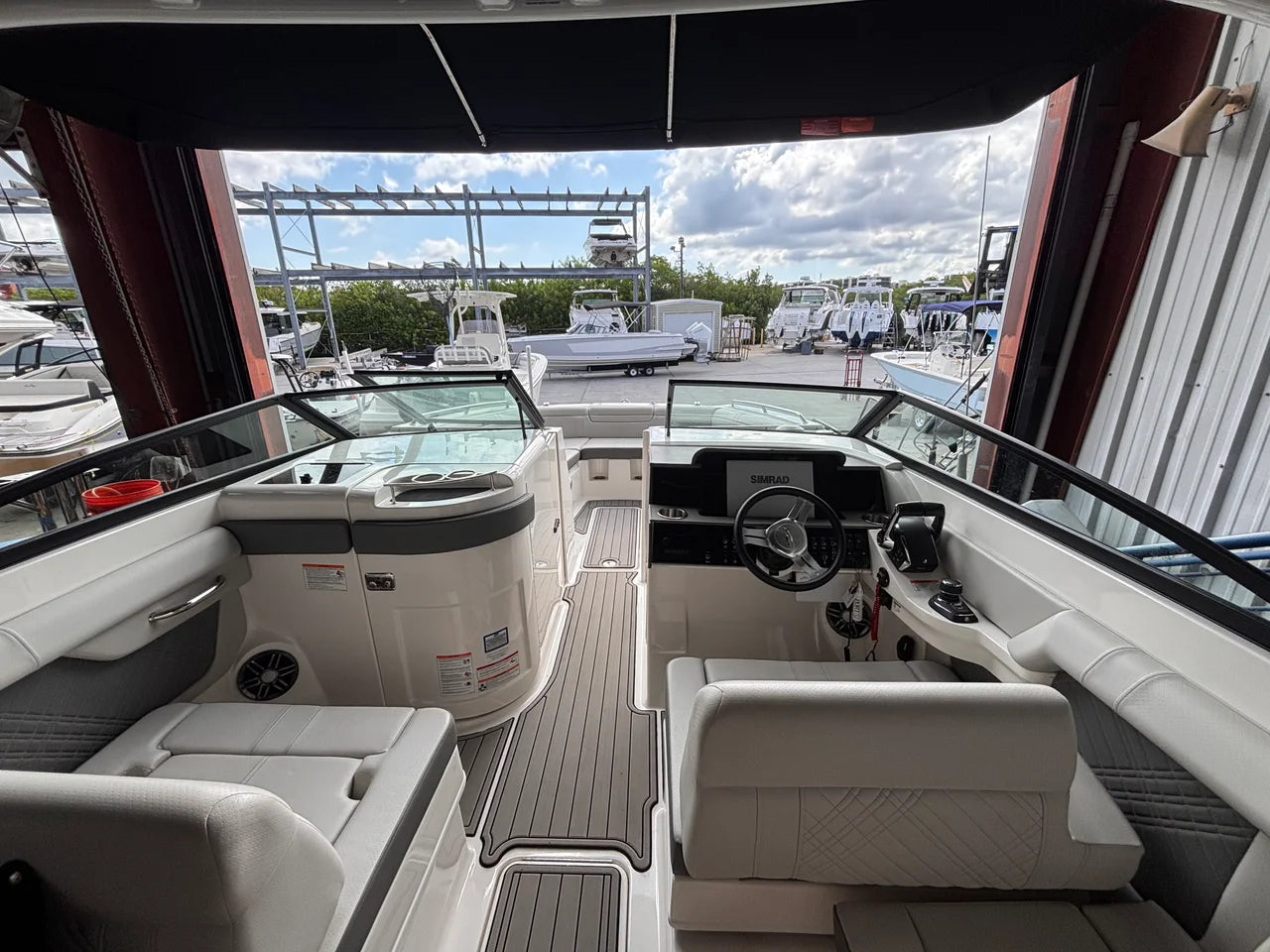 2026 Sea Ray SDX 290 Outboard 29.0 feet, Naples, Florida #13